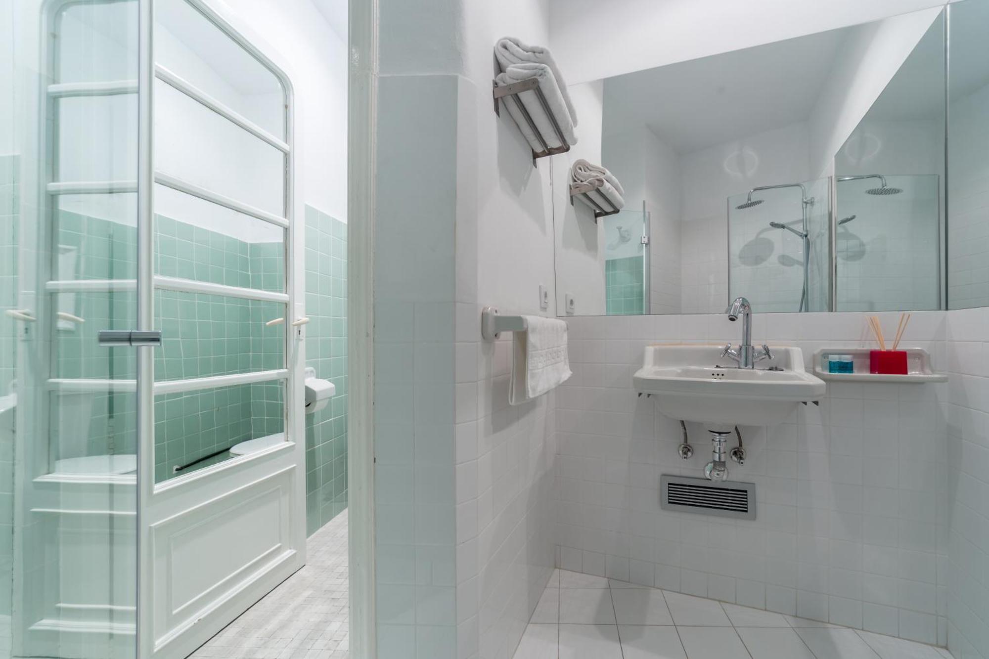 Travel Habitat Teatro Principal Apartment Valencia Bagian luar foto