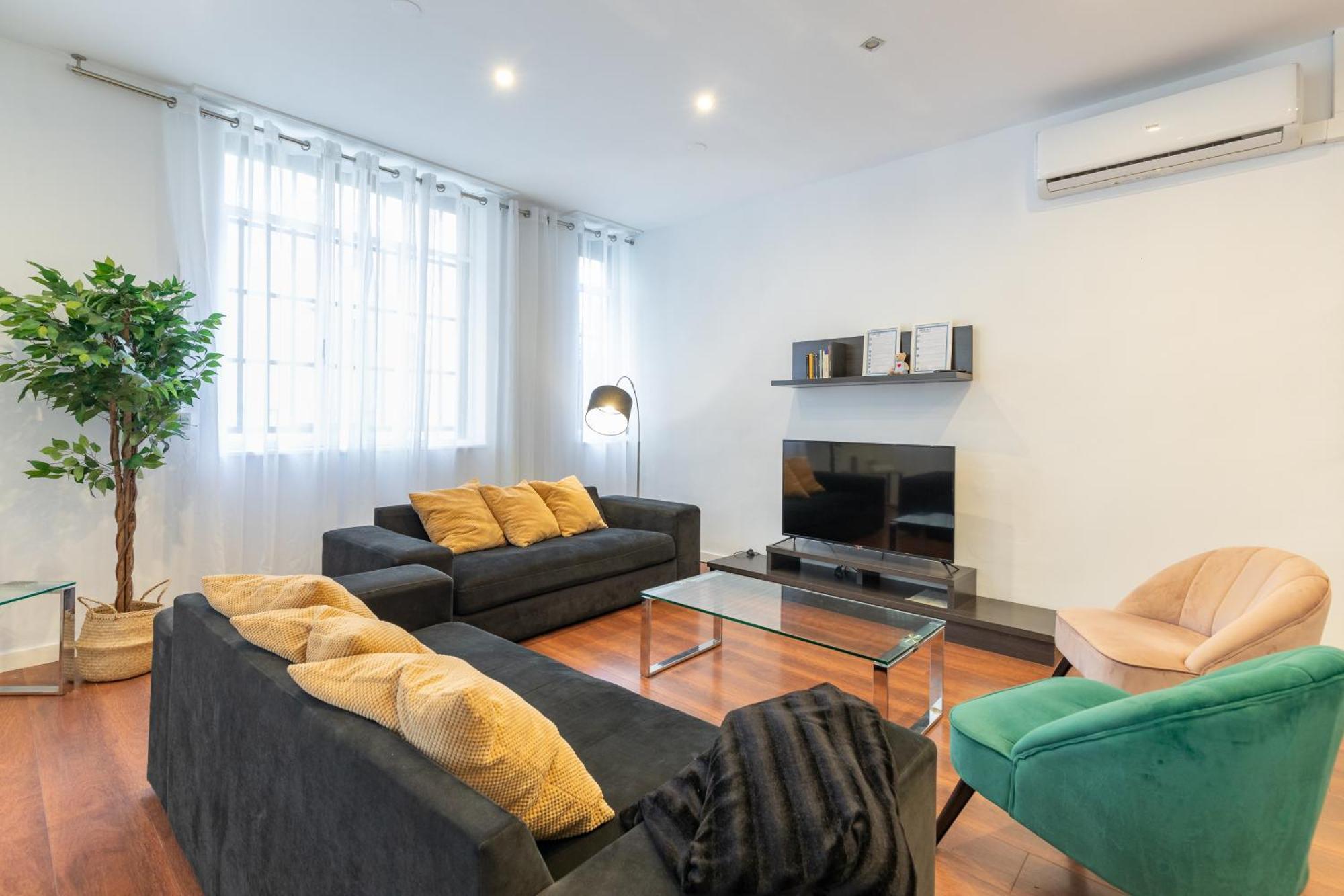 Travel Habitat Teatro Principal Apartment Valencia Bagian luar foto