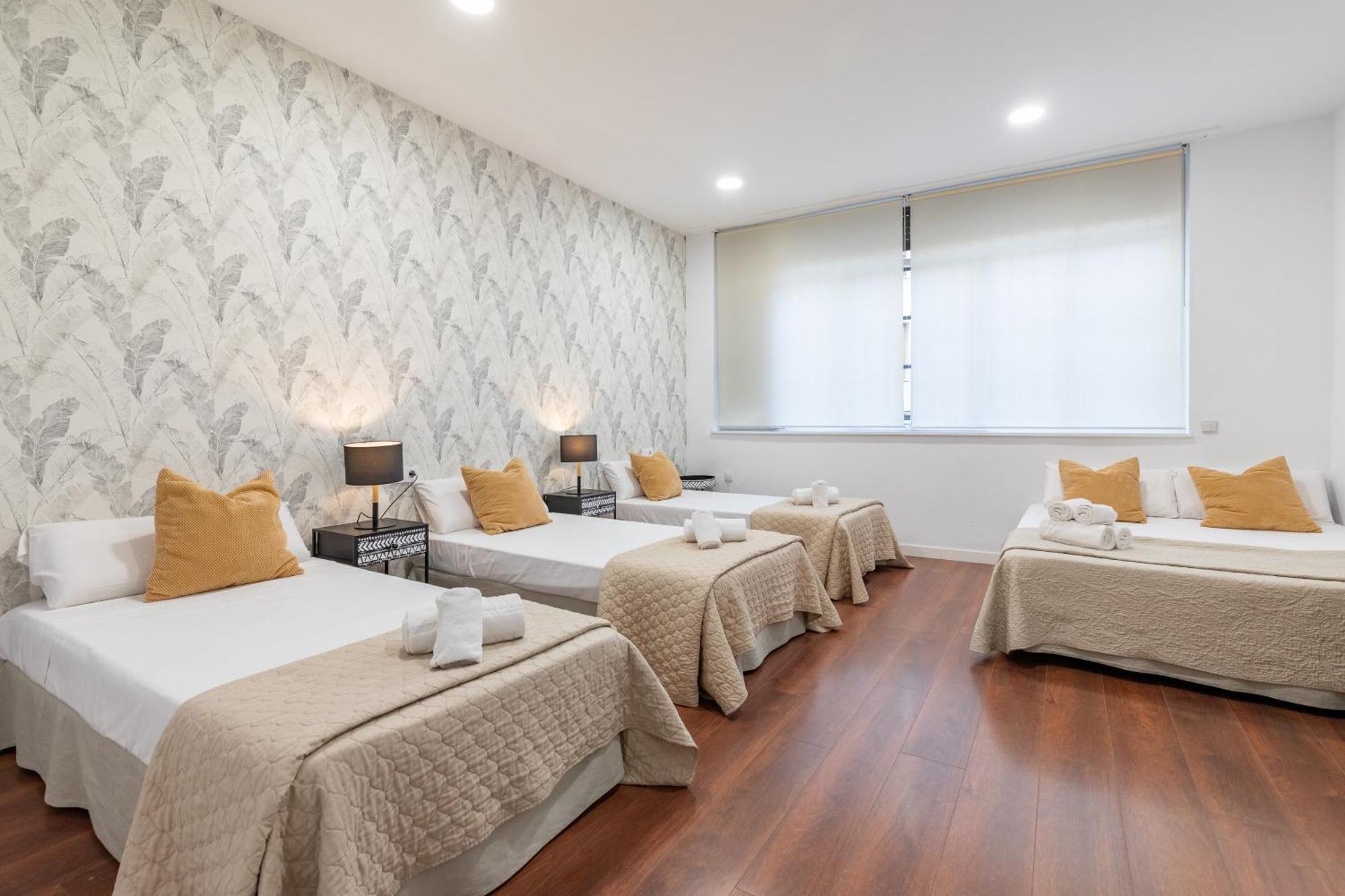 Travel Habitat Teatro Principal Apartment Valencia Bagian luar foto